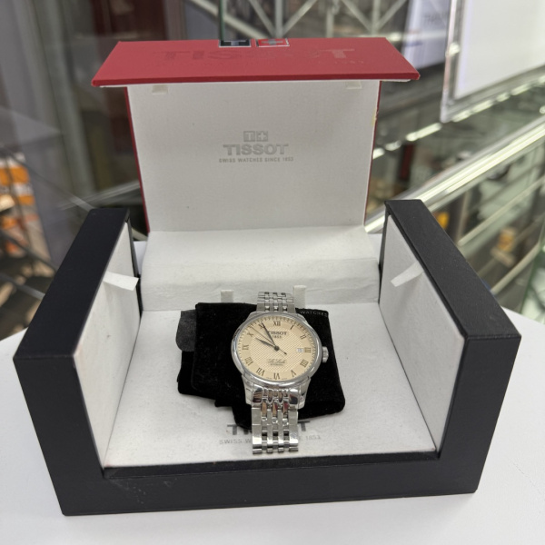 Часы TISSOT  le locle