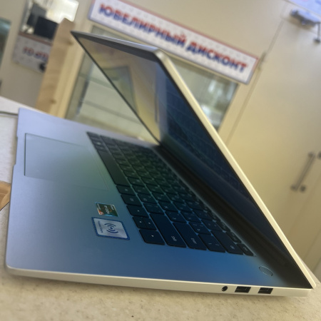 Ноутбук HUAWEI MateBook D 15 BoM-WDQ9 15,6"/ AMD Ryzen 5 5500u/ 8 гб/ SSD 256 гб