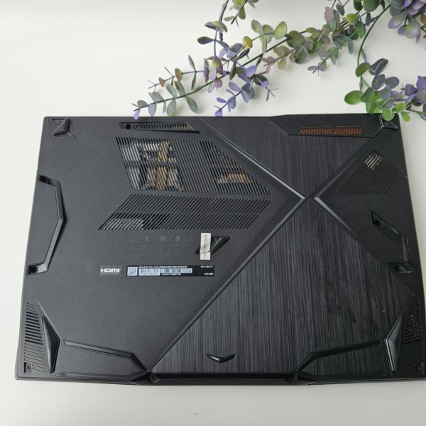 Ноутбук MSI GF63 Thin 11UCX-1606XRU GF63 15,6"/ Intel Core i5-11400H/ 8 Гб/ 512 Гб/