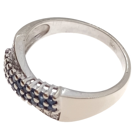 Кольцо из золота 585 пробы с бриллиантами и сапфиром