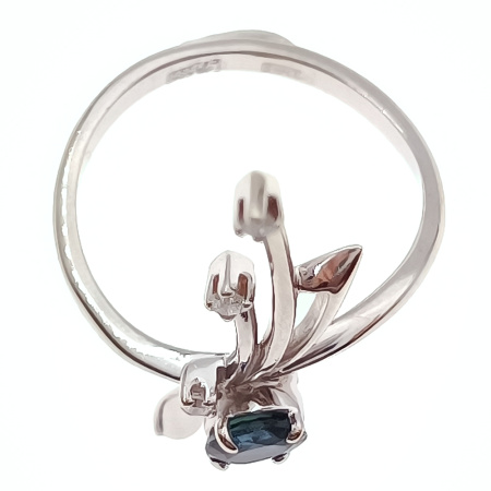 Кольцо из золота 585 пробы с бриллиантами и сапфиром