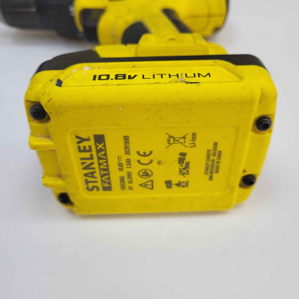 Шуруповерт STANLEY Fatmax fmc011