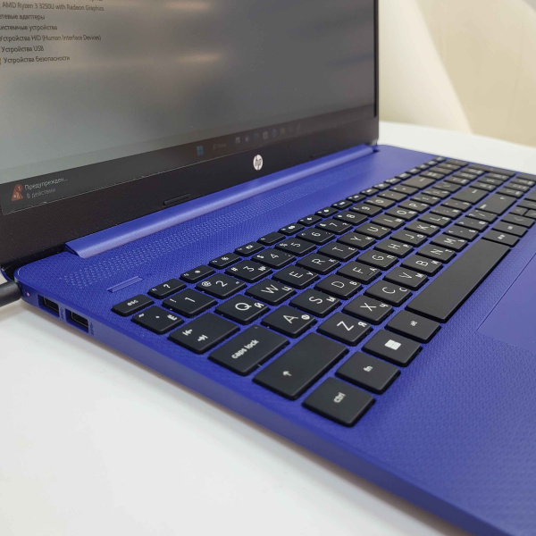 Ноутбук HP 15s-eq1432ur 15,6"/ AMD Ryzen 3 3250U/ 8 Гб/ 256 Гб/