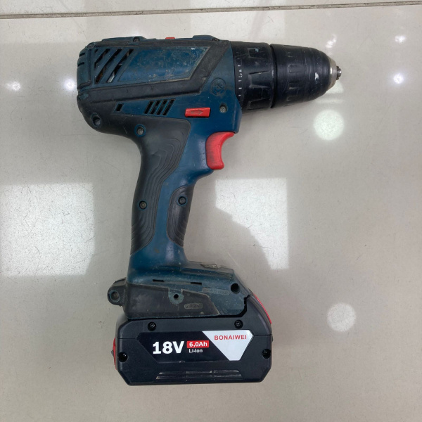 Шуруповерт Bosch 18v