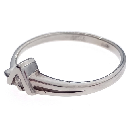 Кольцо из золота 585 пробы с бриллиантом