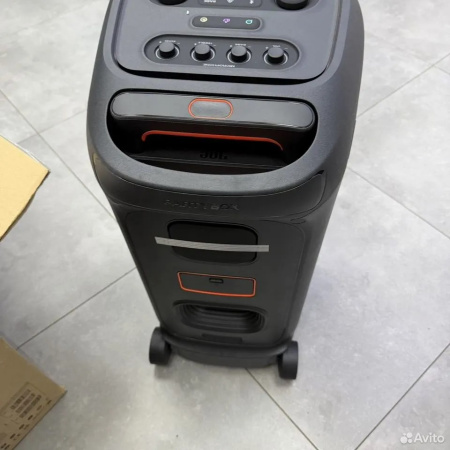 Портативная колонка JBL 320 party box