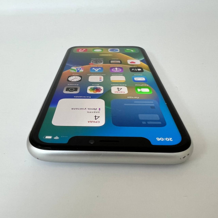 Мобильный телефон Apple iPhone Xr 128 гб