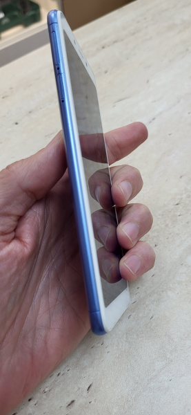 Мобильный телефон Xiaomi Redmi 6 3/32 гб