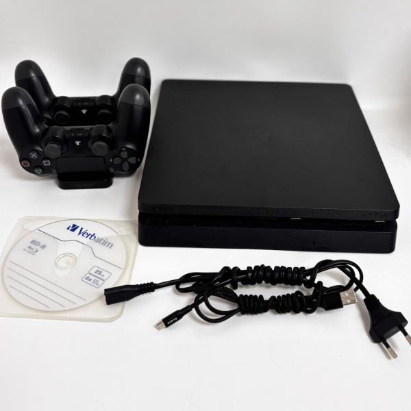 Игровая приставка SONY  4 slim