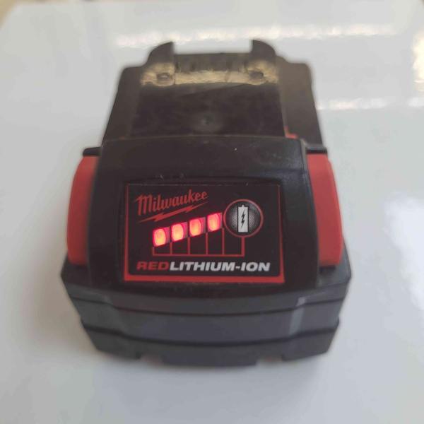 Аккумулятор MILWAUKEE M18 5.0