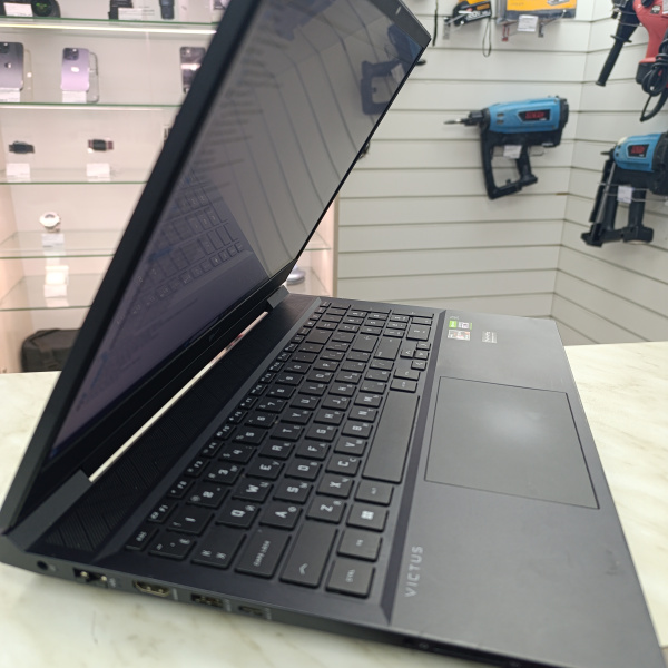 Ноутбук HP HP VICTUS 16-e0009ur 16,1"/ AMD Ryzen 5 5600H/ 16 Гб/ 512 Гб/