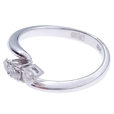 Кольцо из золота 585 пробы с бриллиантами