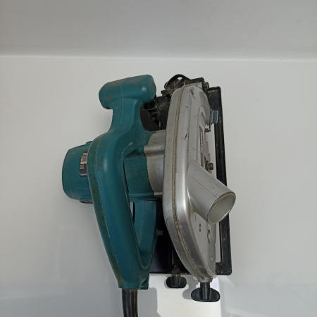 Пила дисковая MAKITA  5604r