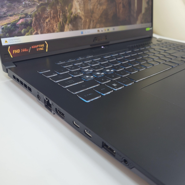 Ноутбук ASUS  FA 707 17,3"/ AMD Ryzen 7 7435HS/ 32 Гб/ 512 Гб/