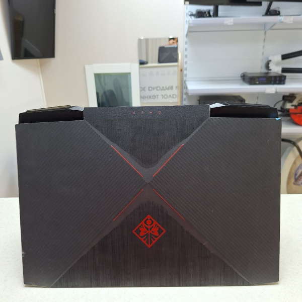 Ноутбук HP OMEN i7 1050 tpn-q194 15,6"/ Intel Core i7-7700HQ/ 8 Гб/ 512 Гб/