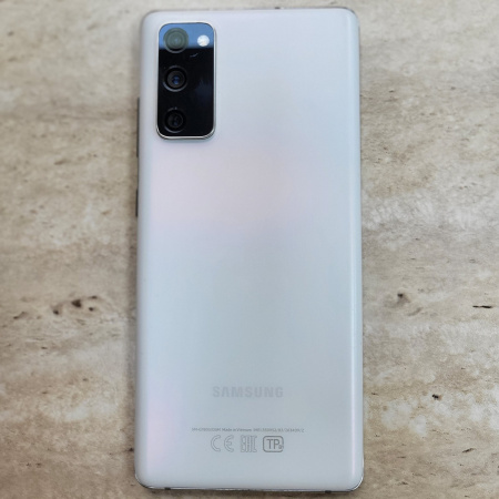 Мобильный телефон SAMSUNG Galaxy S20 FE 6/128 гб