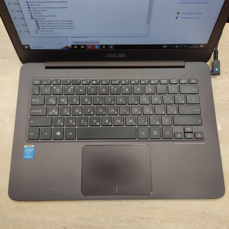 Ноутбук ASUS ZenBook UX305CA 13,3"/ Intel Core M 5Y10/ 4 гб/ SSD 128 гб