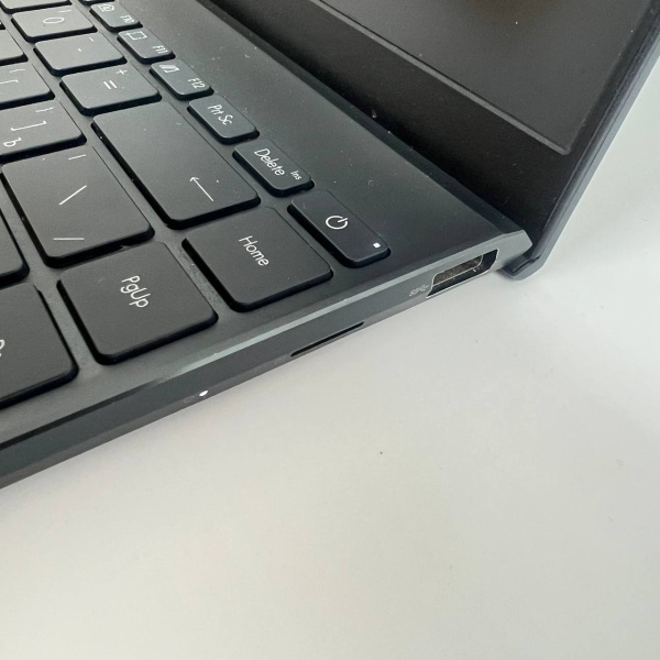 Ноутбук ASUS  Zenbook 14 UX425e 14,0"/ Intel Core i5-1135G7/ 8 Гб/ 512 Гб/