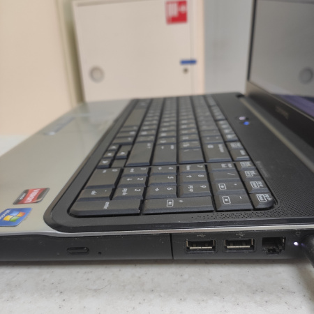 Ноутбук HP Compaq Presario CQ61 15,6"/ 3 гб/ HDD 240 гб