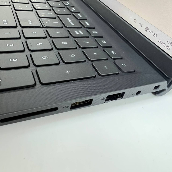 Ноутбук DELL Vostro 3520 15,6"/ Intel Core i5-1235U/ 16 Гб/ 512 Гб/