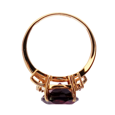 Кольцо из золота 585 пробы с гранатом и фианитом