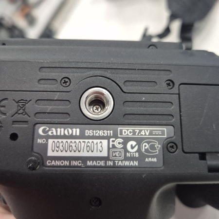 Фотоаппарат CANON EOS600D