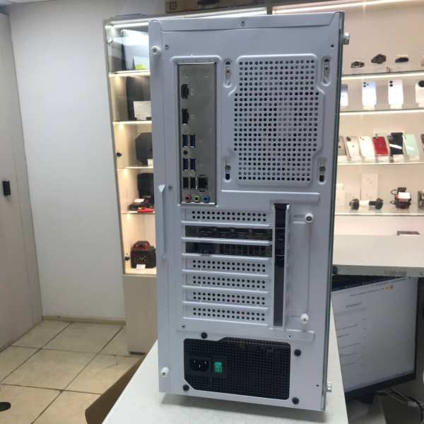 Игровой системный блок Ryzen 5 7500F RTX3080