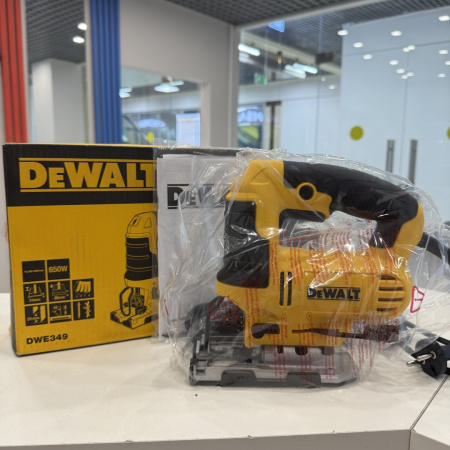 Лобзик DEWALT DWE 349