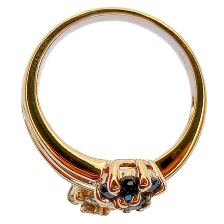 Кольцо из золота 750 пробы с бриллиантами и сапфиром