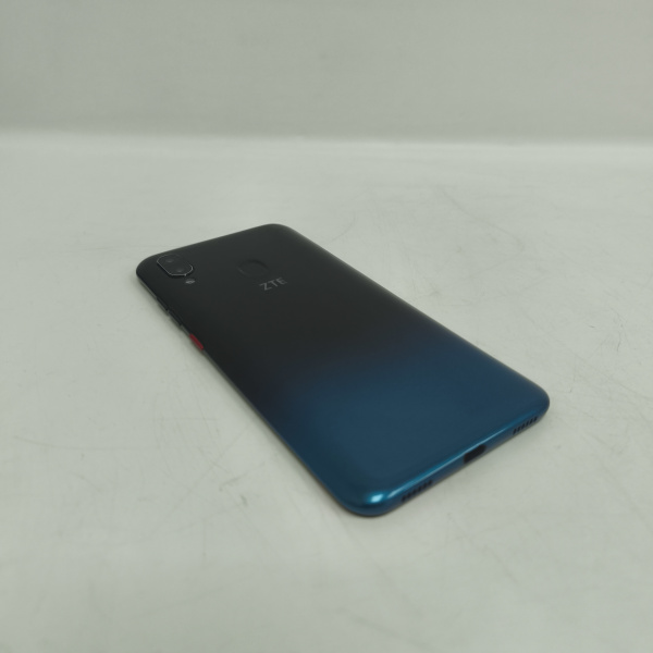 Мобильный телефон ZTE Blade V10 Vita RU 3/64 гб