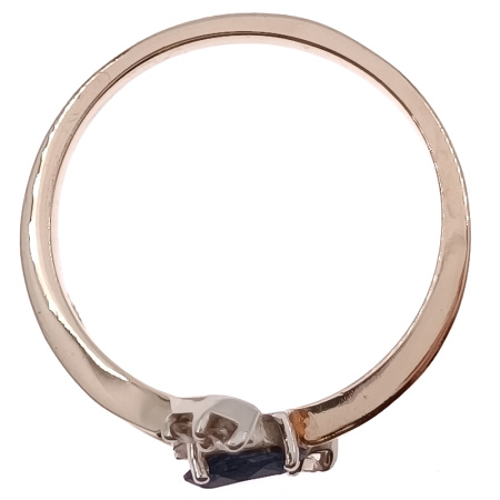 Кольцо из золота 585 пробы с бриллиантами и сапфиром