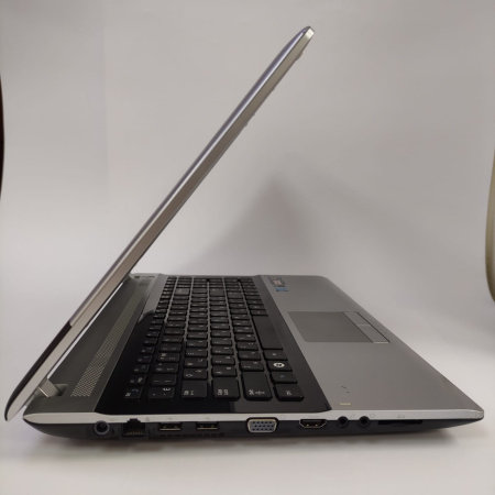 Ноутбук SAMSUNG NP-RV515 15,6"/ AMD E-450/ 4 Гб/ hdd 500 Гб