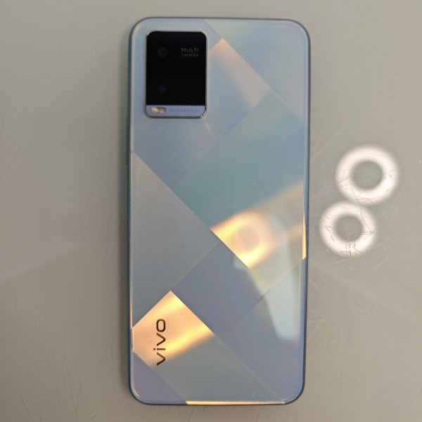 Мобильный телефон VIVO Y21 4/64 гб