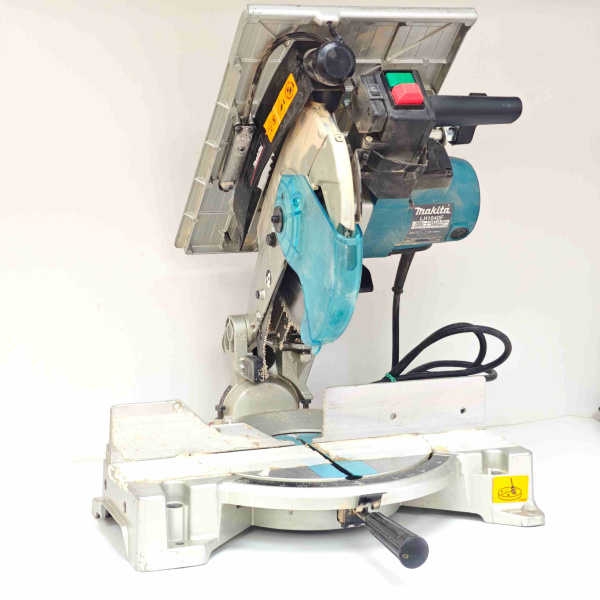 Торцовочная пила MAKITA lh1200f