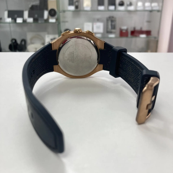 Часы Guess GW0571G2