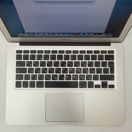 Ноутбук APPLE Macbook Air (2017) a1466 13,3"/ Intel Core i5 (1.8 ГГц; Turbo Boost 2.8 ГГц)/ 4 Гб/ 128 Гб/ Intel HD Graphics 4