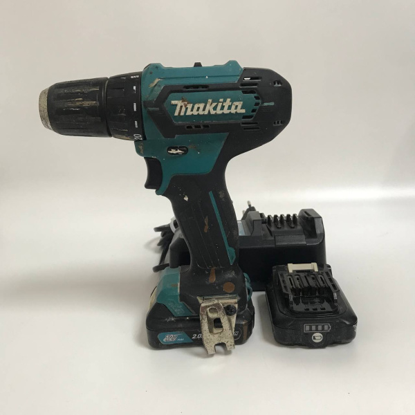 Шуруповерт MAKITA DF333D