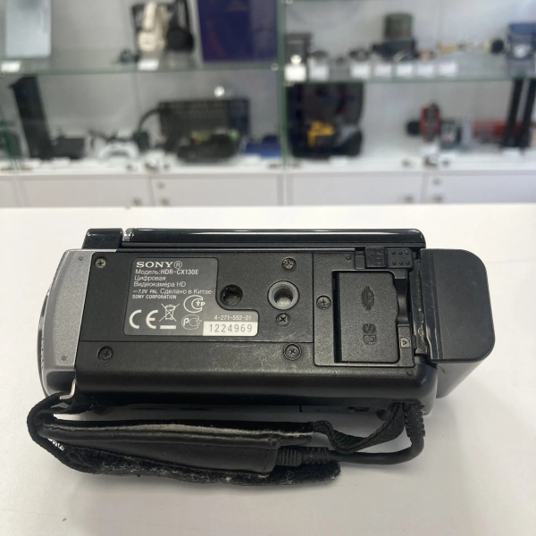 Видеокамера SONY  hdr-cx130e