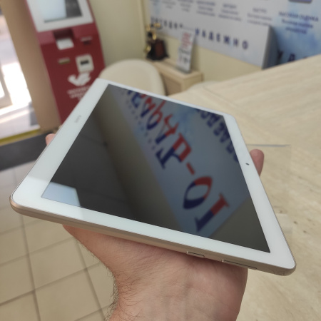 Планшет HUAWEI MediaPad T3 10 9,7" 2 /16 гб