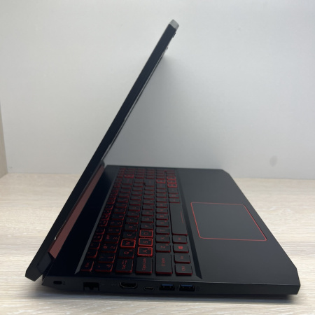 Ноутбук Acer Nitro 5 AN515-43-R9PL 15,6"/ AMD Ryzen 5 3550h/ 8 гб/ SSD 512 гб/ GTX 1650 4 гб 