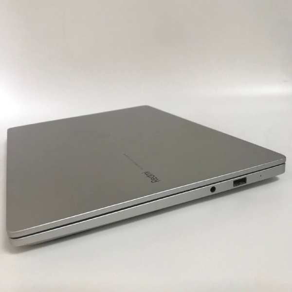 Ноутбук XIAOMI  Redmibook 14 14,0"/ AMD Ryzen 5 3500U/ 8 Гб/ 512 Гб/