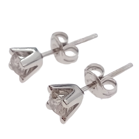 Серьги из золота 750 пробы с бриллиантами