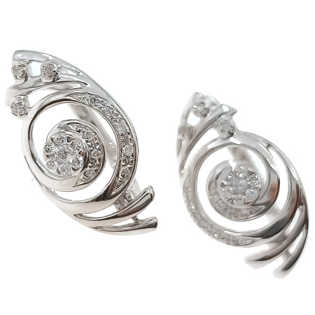 Серьги из золота 585 пробы с бриллиантами