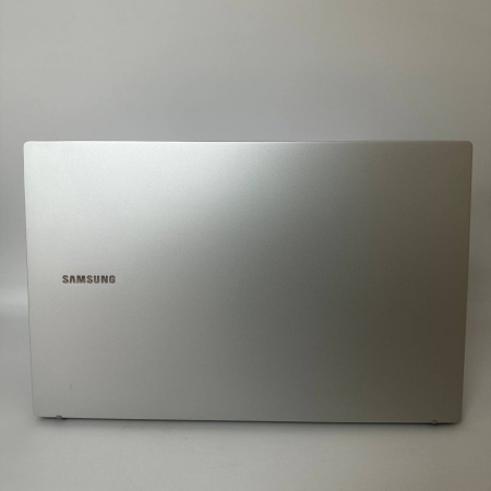 Ноутбук SAMSUNG  np750xda 15,6"/ INTEL CORE I5-1135G7 2,42GHz/ 8 Гб/ 256 Гб/ INTEL IRIS HD GRAPHICS