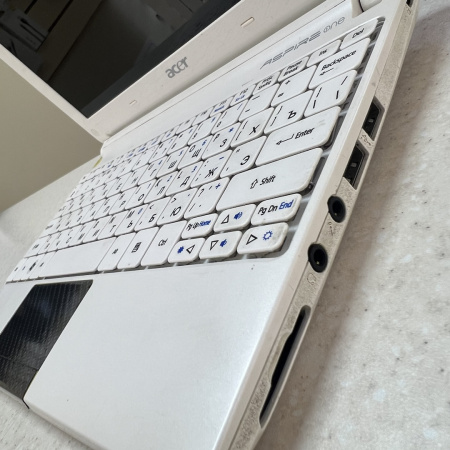 Ноутбук Acer Aspire One HAPPY2-N578Qyy 10,1"/ Intel Atom Dual-Core n570/ 2 гб/ HDD 320 гб