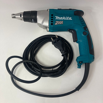 Шуруповерт MAKITA  fs2300