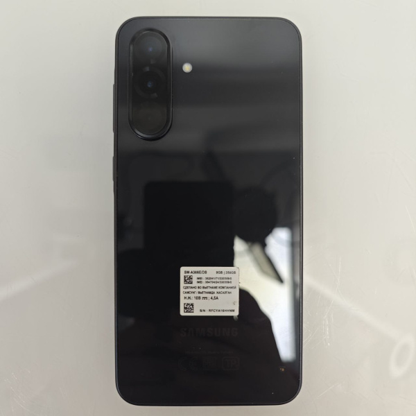 Мобильный телефон SAMSUNG A3 8/256 гб