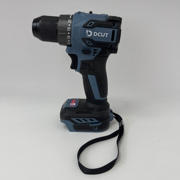 Шуруповерт  dcut dcf00521