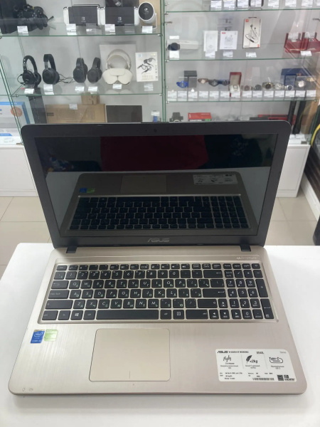 Ноутбук ASUS  X540LJ 15,6"/ Intel Core i5-5200U/ 4 Гб/ 500 Гб/