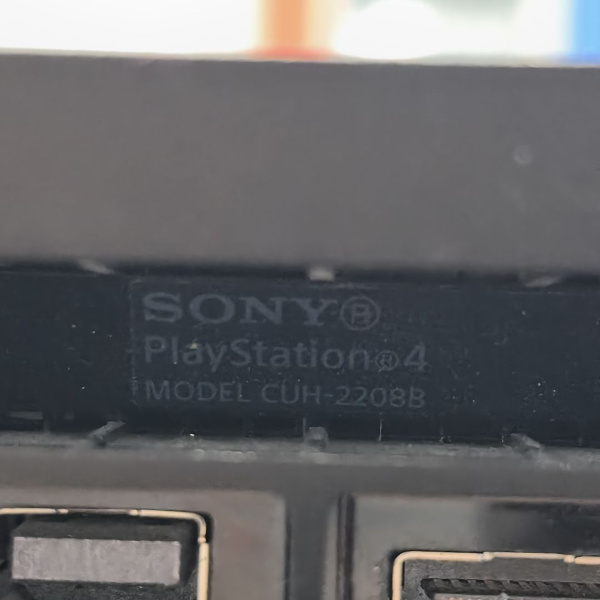 Игровая приставка SONY PlayStation 4 slim cuh-2116a